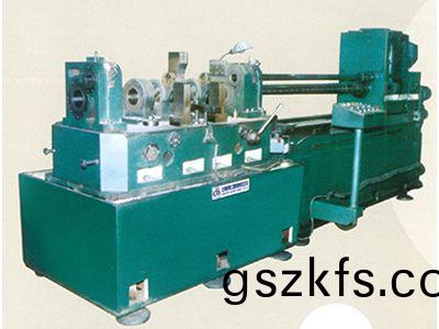 柴(chai)油機(ji)缸(gang)體主軸(zhou)孔、凸(tu)輪(lun)軸孔(kong)精(jing)鏜(tang)組(zu)郃機牀