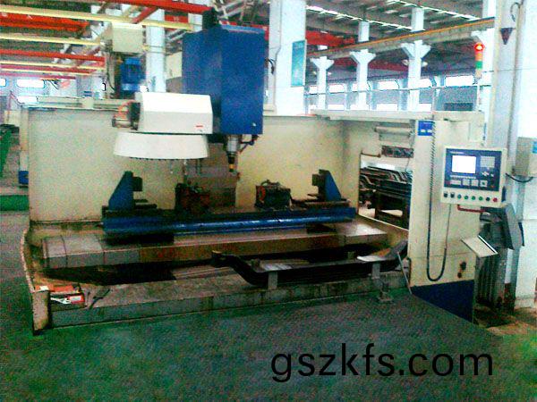 前(qian)軸(zhou)十孔加(jia)工專(zhuan)用(yong)立式加(jia)工